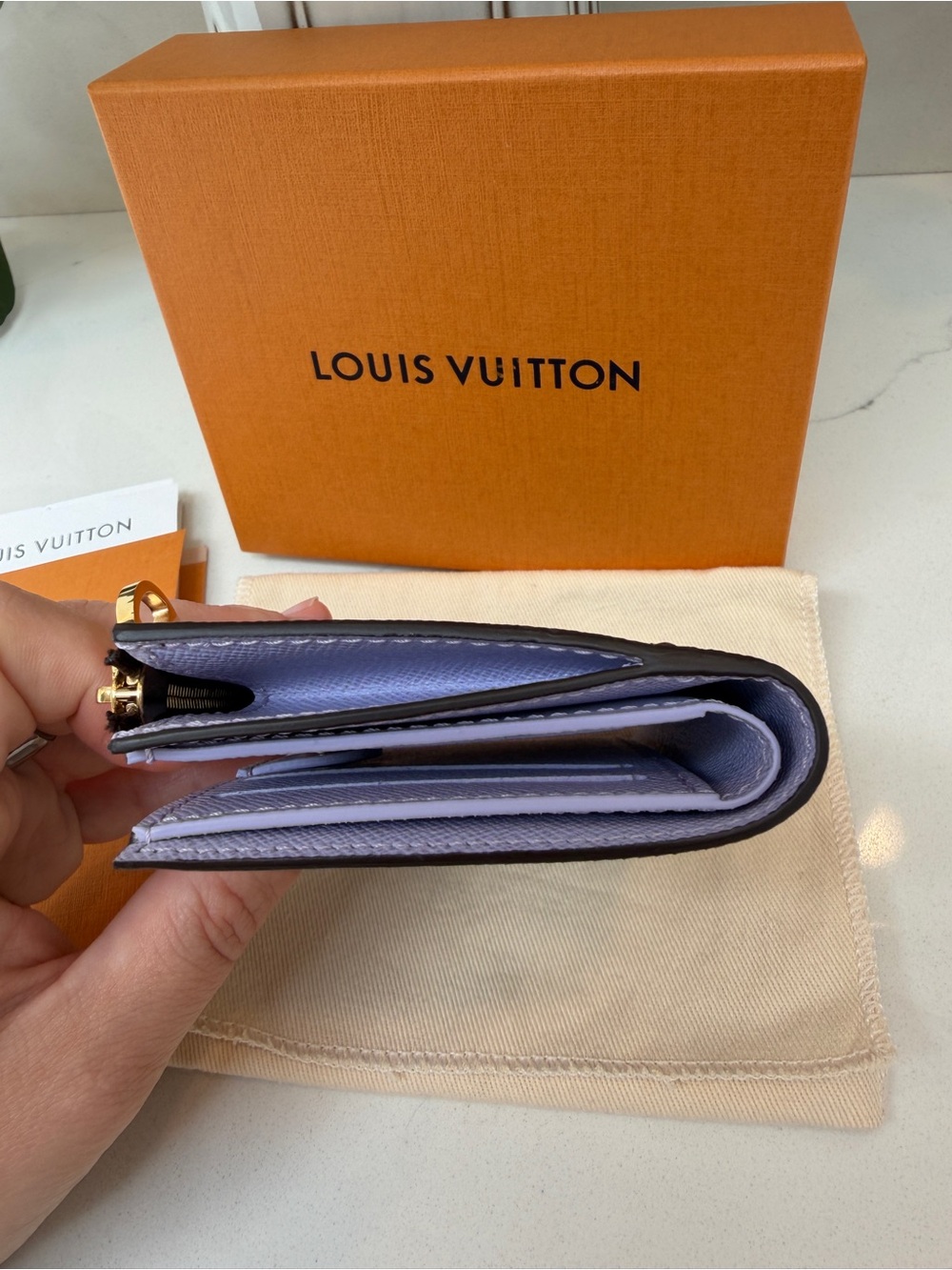 NWT Louis Vuitton Lisa Wallet in Monogram/IRIS - Picture 9 of 16
